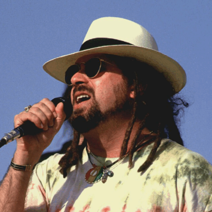 “Ero alcolizzato e vizioso e me la sono vista brutta, mi aveva preso la depressione… Oggi faccio il bidello per necessità”: parla Oliviero Scardicchio dei Pitura Freska