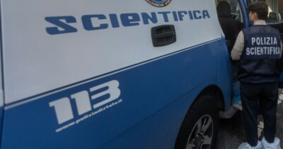 Copertina di Pensionato trovato morto in casa a Milano, aveva denunciato la moglie per discussioni violente