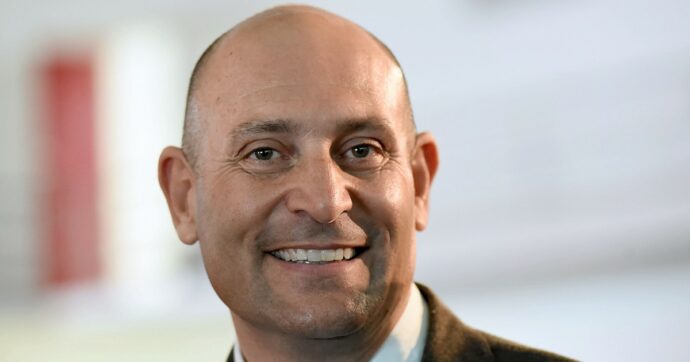 Morto Davide Tizzano, presidente della Federcanottaggio e due volte oro olimpico: aveva 57 anni