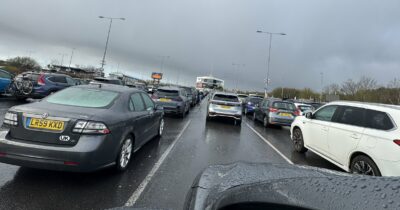 Copertina di Gravi problemi tecnici nel tunnel della Manica: sospesi tutti i treni tra Londra, Parigi, Amsterdam e Bruxelles