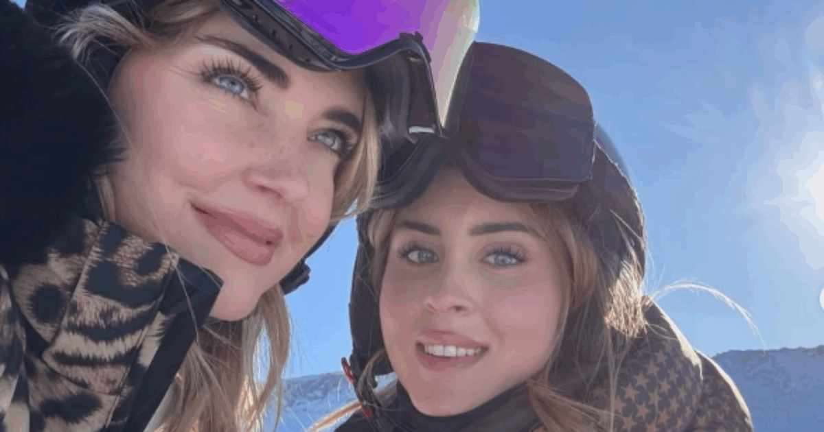 “Mi hai insegnato che si può essere così felici da spaventarsi. Grazie per esserti presa cura di me quando avevo bisogno e per quel messaggio”: Chiara Ferragni celebra il compleanno della sorella Valentina