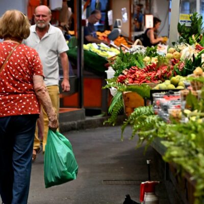 Copertina di Manovra, la stangata sui pensionati: tasse più alte sui più poveri