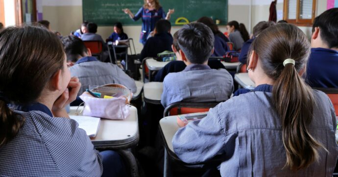 Copertina di Manovra 2026, Meloni premia le scuole private tra buoni, Imu e fondi