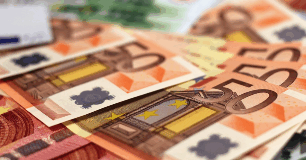 ‘Banda del buco’ ruba 30 milioni di euro da una banca in Germania: clienti disperati davanti all’ingresso