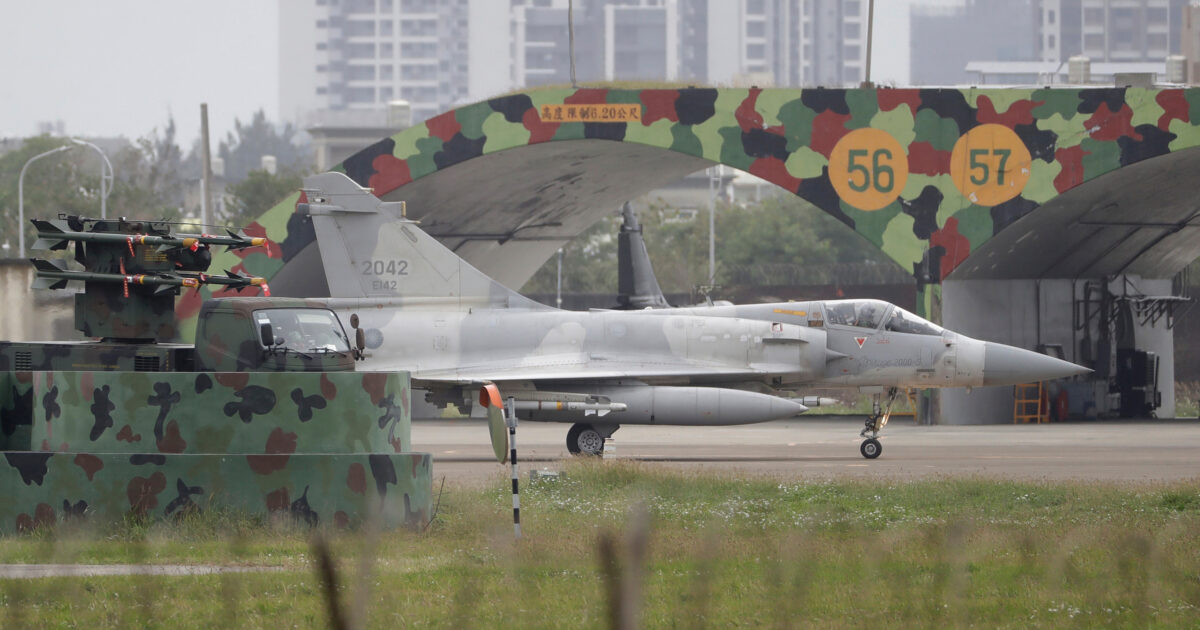 taiwan le navi cinesi si allontanano ma resta l8217allerta massima conclusa la simulazione di blocco totale dell8217isola da Ilfattoquotidiano.it taiwan le navi cinesi si allontanano ma resta l8217allerta massima conclusa la simulazione di blocco totale dell8217isola