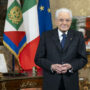 Copertina di “Disarmare le parole”: nel discorso di fine anno Mattarella cita Leone XIV e Papa Francesco. L’appello ai giovani: “Siate esigenti e coraggiosi”