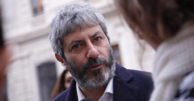 Copertina di Campania, Fico vara la nuova giunta: vicepresidente è il dem Mario Casillo. Il deluchiano Bonavitacola allo Sviluppo