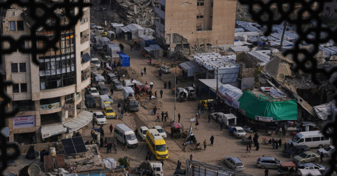 Gaza, in vigore il divieto di ingresso nella Striscia per 37 ong. Le strutture Onu per i rifugiati lasciate senza acqua e corrente