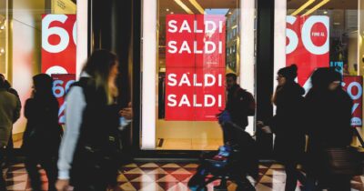 Copertina di Saldi, da oggi al via: un giro d’affari da 5 mld