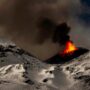 Copertina di Nuove colate di lava sull’Etna. Continua l’eruzione di Natale