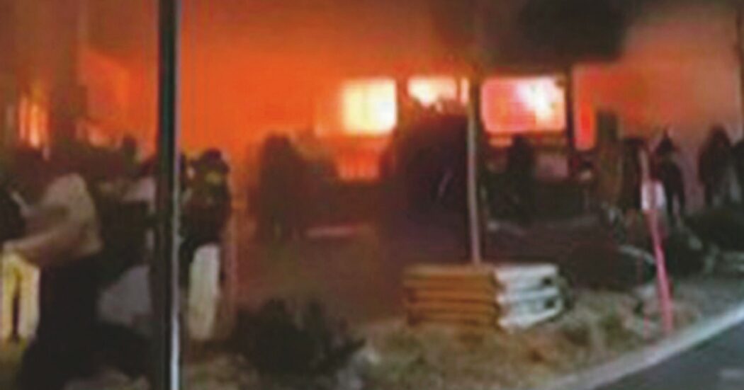 “La tragedia innescata    da quel rivestimento:  in Italia sarebbe illegale”