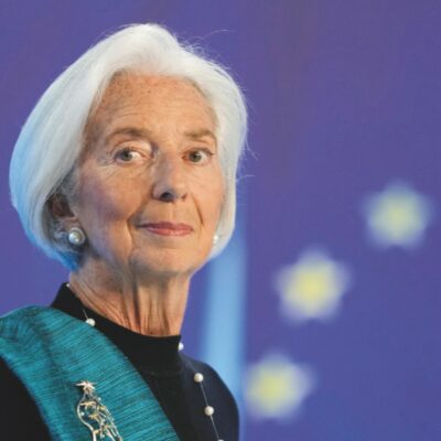 Copertina di Lagarde: il vero stipendio è 4 volte quello di Powell