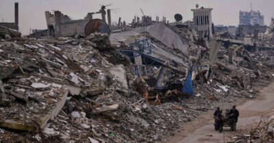 Copertina di “Killing Gaza”: Levy prova  “vergogna  per quello che il suo Paese sta facendo”