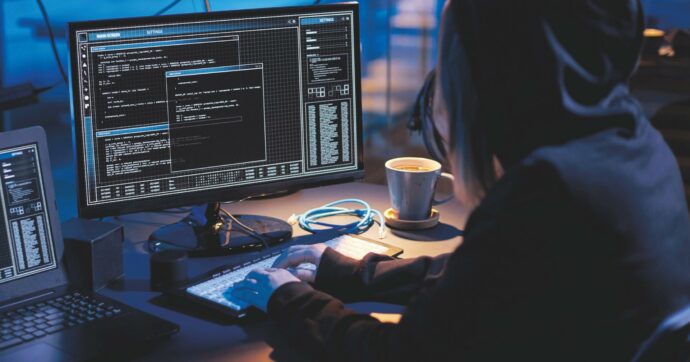 Copertina di File rubati al commercialista Bellavia, consulenti dei pm: il mistero dell’ex dipendente