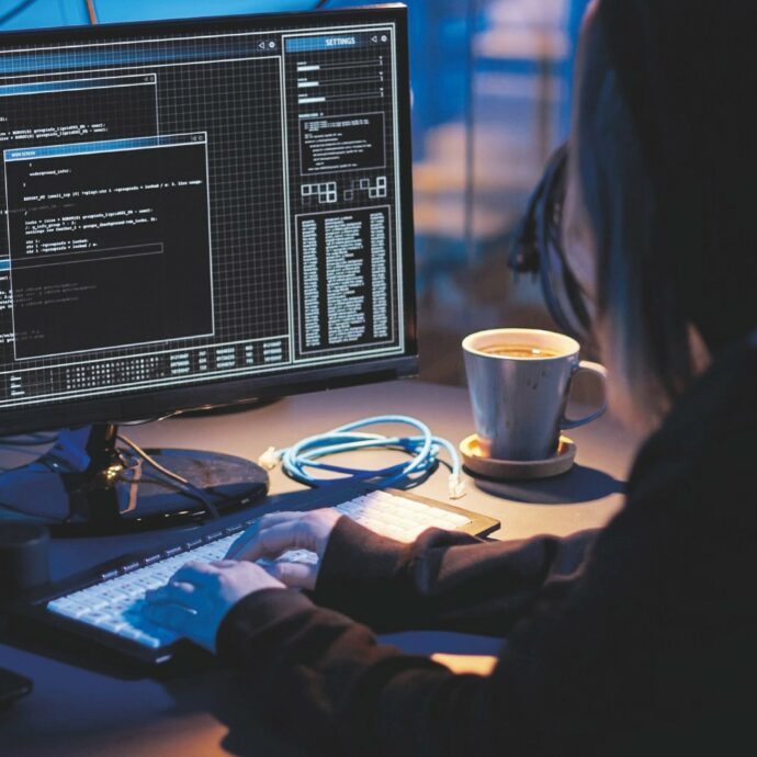 Il misterioso virus “Coruna” che colpisce gli iPhone “è sfuggito da un laboratorio dei servizi americani”. Realtà o suggestione? L’indagine di iVerify