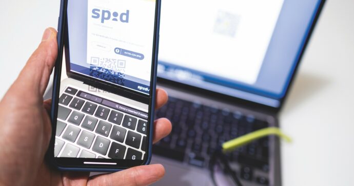 Poste, addio allo Spid gratuito. L’alternativa (a costo zero) esiste: è la rivale pubblica Cie