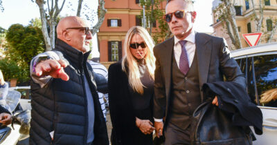 Copertina di Ilary Blasi furiosa con Francesco Totti: crolla il soffitto nella villa, viene richiesta la ristrutturazione a carico dell’ex marito. Il caso finisce in tribunale