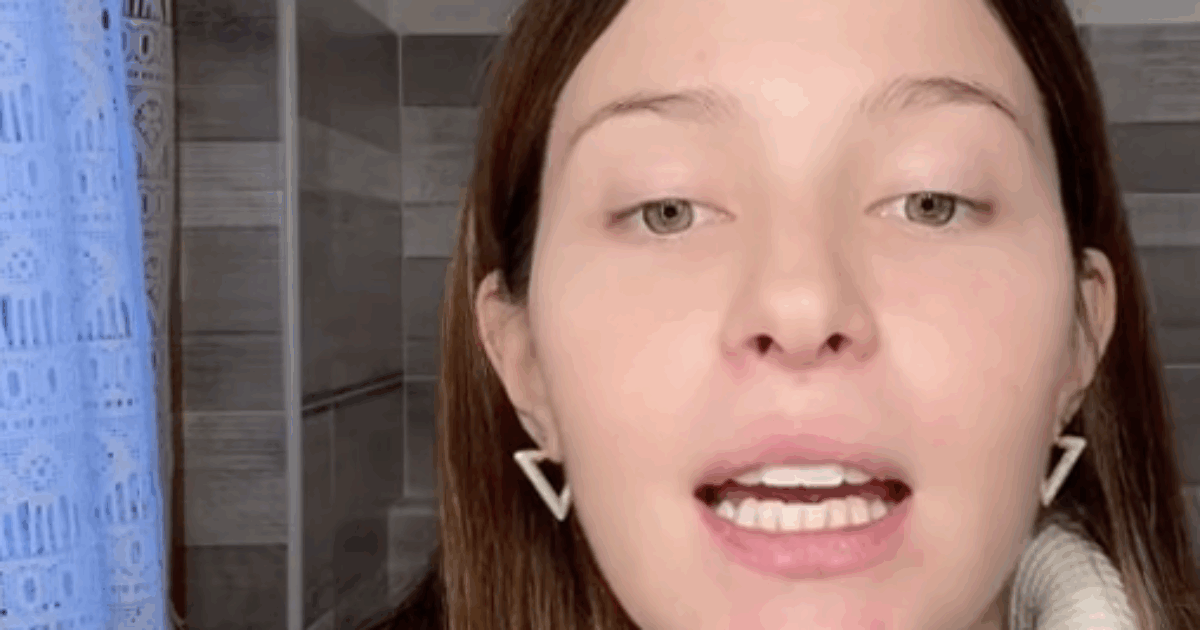 “Avevo perdite di sangue continue, vivevo nell’ansia. In ospedale dall’ecografia il feto non dava più segni di vita”: Natalia Paragoni e il suo aborto spontaneo