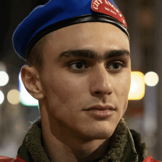 “Odio le feste. Se posso dare una mano quando gli altri festeggiano, lo faccio volentieri”: Achille Costacurta con Martina Colombari e il padre Billy tra i City Of Angels – VIDEO