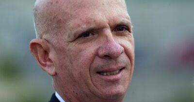 Copertina di Il supertestimone che può incastrare Maduro: chi è Hugo Armando Carvajal Barrios, l’ex spia di Caracas arrestata dagli Usa