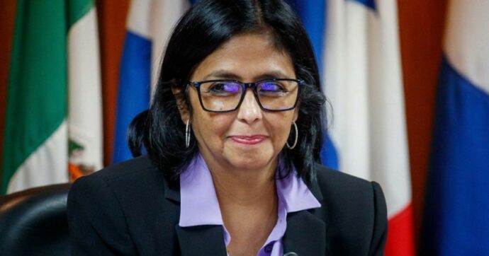Delcy Rodriguez nuova presidente ad interim del Venezuela: chi è la “tigre” di Maduro