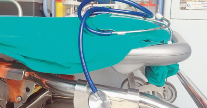 Firma finale per il rinnovo del contratto dei dirigenti medici: aumenti medi di 491 euro al mese più arretrati