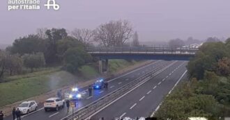 Copertina di Assalto a un portavalori sulla A14: commando in azione nel Chietino. Traffico bloccato in autostrada