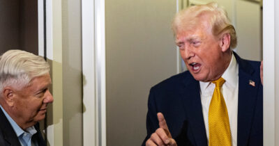 Copertina di Venezuela, ora Trump minaccia Colombia, Cuba, Messico e Iran: “Voglio anche la Groenlandia, ci serve”. La replica: “Basta fantasie di annessione”