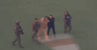 Copertina di Maduro trasferito con l’elicottero al tribunale di Manhattan: il video