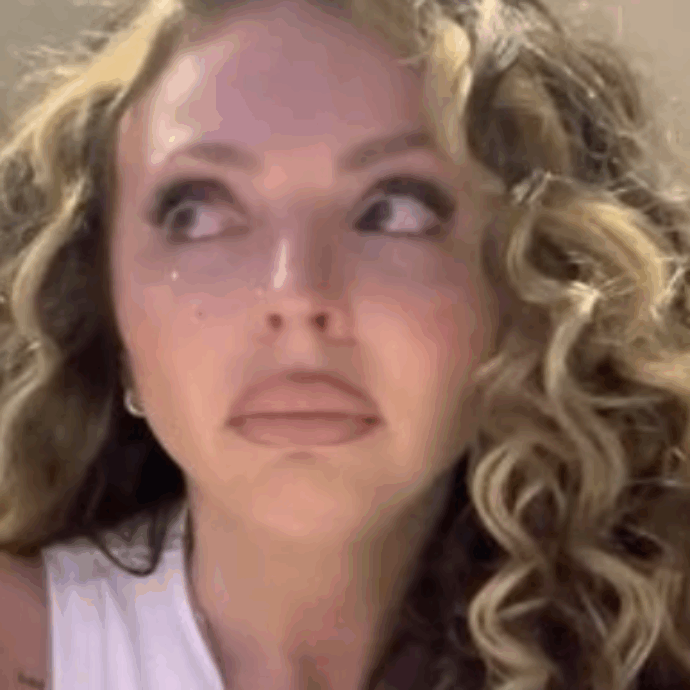 “Le mie figlie gemelle hanno l’atrofia muscolare spinale (SMA) di tipo 1. È la malattia muscolare più grave che un bambino possa contrarre”: il dolore di Jesy Nelson