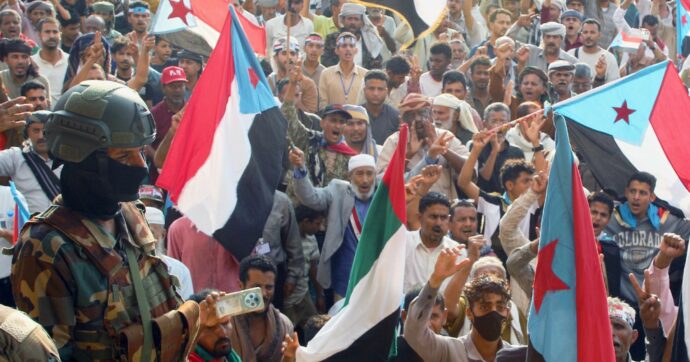 Italiani bloccati nello Yemen: “Stiamo bene, non si sa quando torneremo”