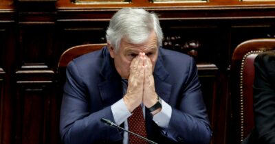 Copertina di Trump, melina di governo. Tajani va in Aula solo il 13