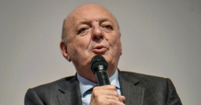 Copertina di Pichetto adesso sfrutta il Venezuela