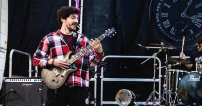 Copertina di Chi era la vittima. Il ricordo degli amici: “Una vita non può spegnersi così”