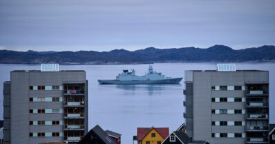 Copertina di "La Groenlandia fa parte della Nato, ogni decisione spetta al suo popolo e alla Danimarca”. La replica a Trump dei leader europei (anche Meloni)