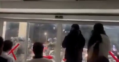 Copertina di Iran, le forze di sicurezza fanno irruzione nell’ospedale di Ilam e sparano sugli attivisti che si erano rifugiati dentro