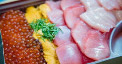 Copertina di Intossicazioni alimentari in aumento? Gli studi scientifici lo dimostrano: è anche colpa del cambiamento climatico