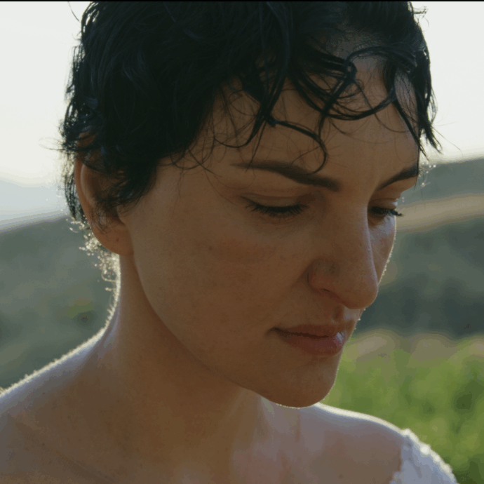 “Raccontare la favola del Mulino Bianco, dire che nel nostro ambiente nascono grandi amicizie, no. Io innamorata? Non si sa, non riesco a capirlo”: così Arisa