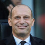 Copertina di Allegri show in conferenza: “Sarò tedoforo a Milano-Cortina”. Poi annuncia la quota scudetto e propone di anticipare l’orario delle partite