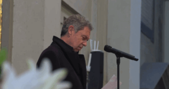 Crans-Montana, le parole del padre di Giovanni Tamburi al funerale: “L’1 gennaio ho perso la vita con te” – Video