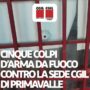 Copertina di Colpi di arma da fuoco contro la sede della Cgil di Primavalle a Roma: “Trovati cinque fori”
