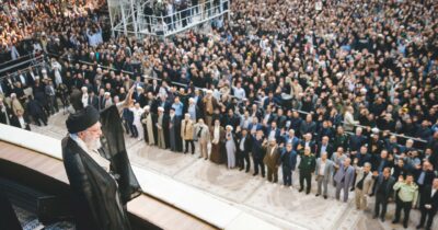 Copertina di Manovre sull’Iran: russi evacuati da  Israele. Trump muove gli aerei