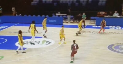 Copertina di Ennesima farsa per il Trapani basket di Antonini: la partita finisce dopo 7 minuti con un giocatore in campo. Umiliati due giovani