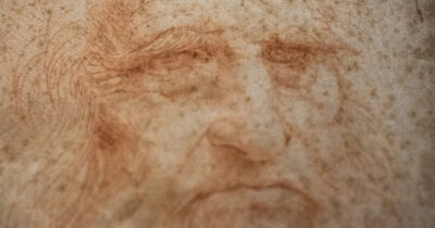 Copertina di “Il vero codice da Vinci esiste”: tracce del DNA del genio su un disegno a matita sanguigna intitolato “Bambino Santo”? Ecco cosa dicono gli studiosi