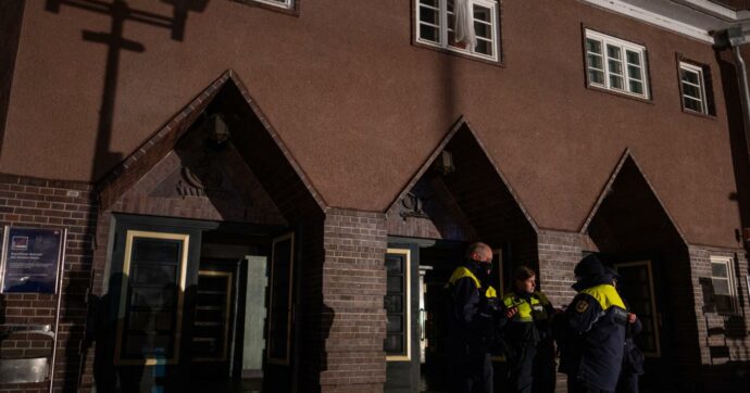 Blackout a Berlino, guerra di rivendicazioni: si indaga su gruppo di estrema sinistra. “Nessuna prova che sia coinvolta la Russia”