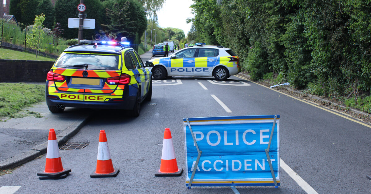 “La notizia è stata un trauma e uno choc”: polizia sbaglia ad identificare le vittime di un incidente stradale e comunica alla famiglia sbagliata che il loro figlio 17enne è morto
