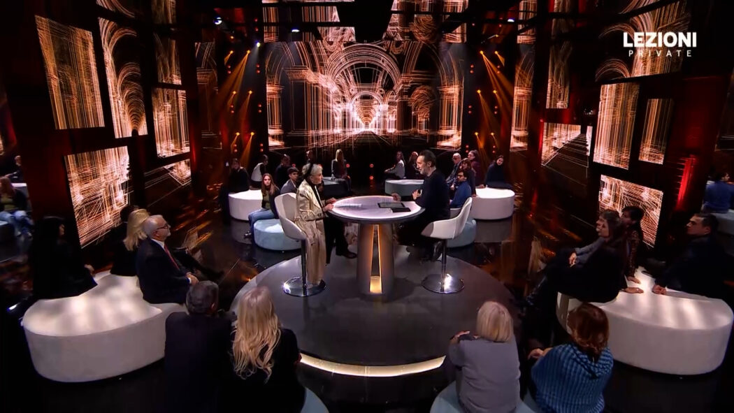 Barbara Alberti a Lezioni Private sul Nove: “L’obbligo di mostrarsi felici è un dispositivo anti-rivoluzionario”