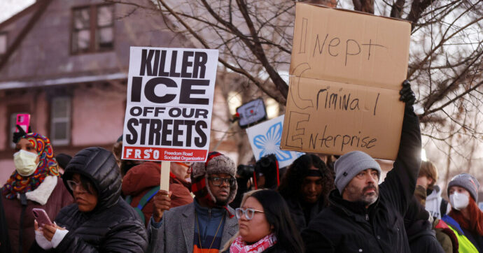 “La sparatoria di Minnesota per autodifesa? Una stron…”: il sindaco contro Washington. E il governatore Waltz attacca Trump: “Basta così, non abbiamo bisogno di voi”