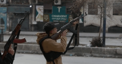 Copertina di Siria, scontri armati ad Aleppo tra milizie governative e forze curde: 15 morti e 60 feriti