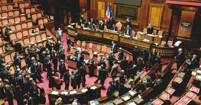 Eliminare  ballottaggi: la destra tenta blitz